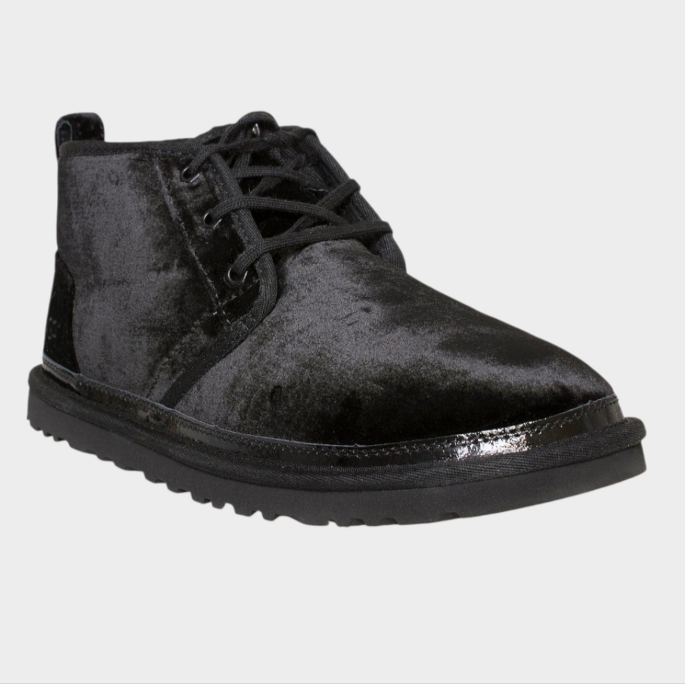 Ugg Neumel Black Velvet Men's Slipper Boots Size 9